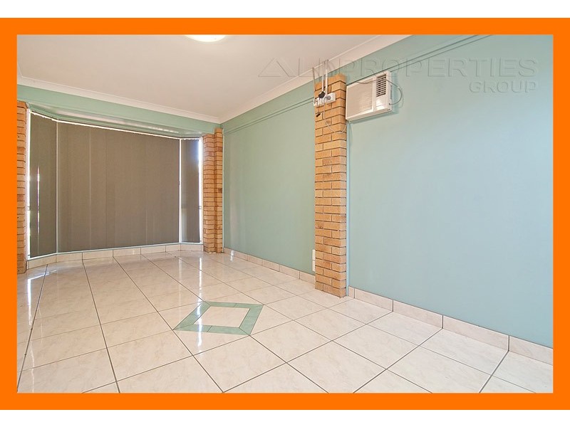 2 COUGERS COURT, Regents Park QLD 4118