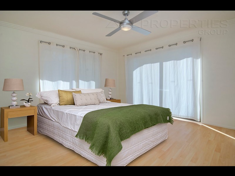 36 ESTRAMINA ROAD, Regents Park QLD 4118