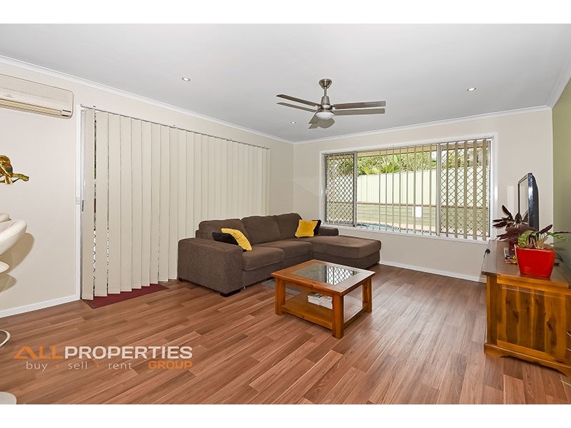 55 VANSITTART ROAD, Regents Park QLD 4118