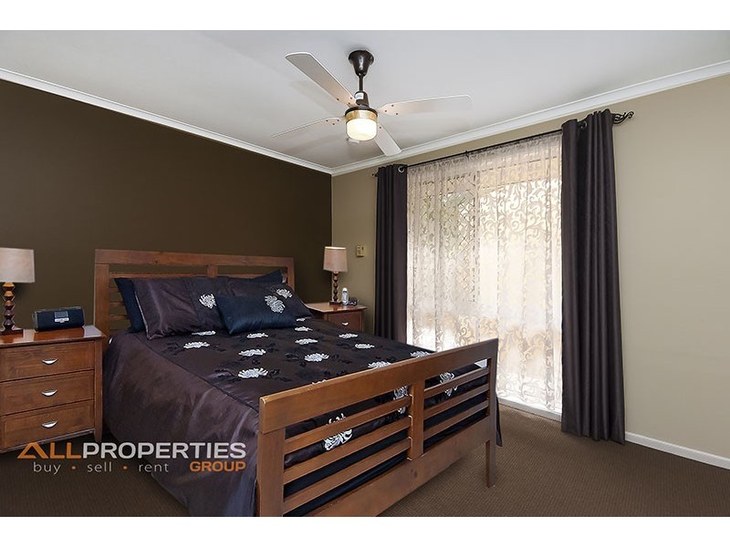 55 VANSITTART ROAD, Regents Park QLD 4118