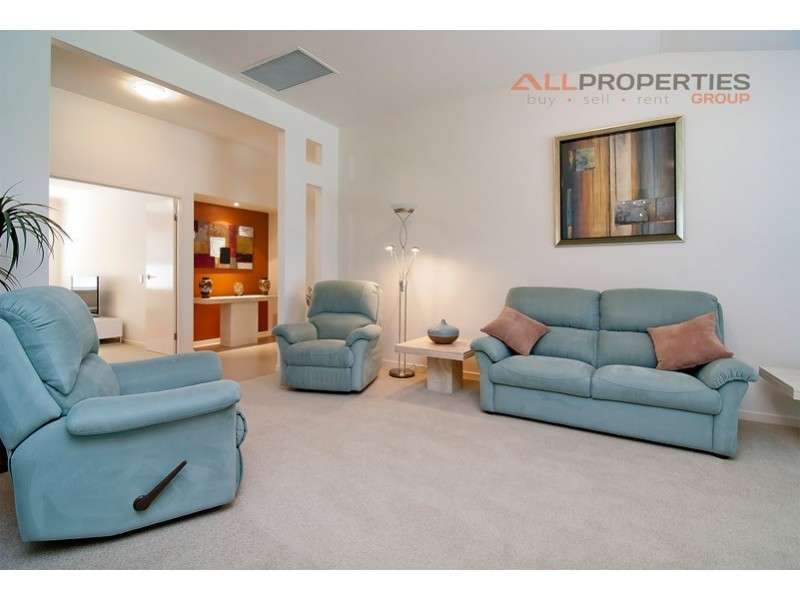 7-11 Pink Alder Court, Jimboomba QLD 4280