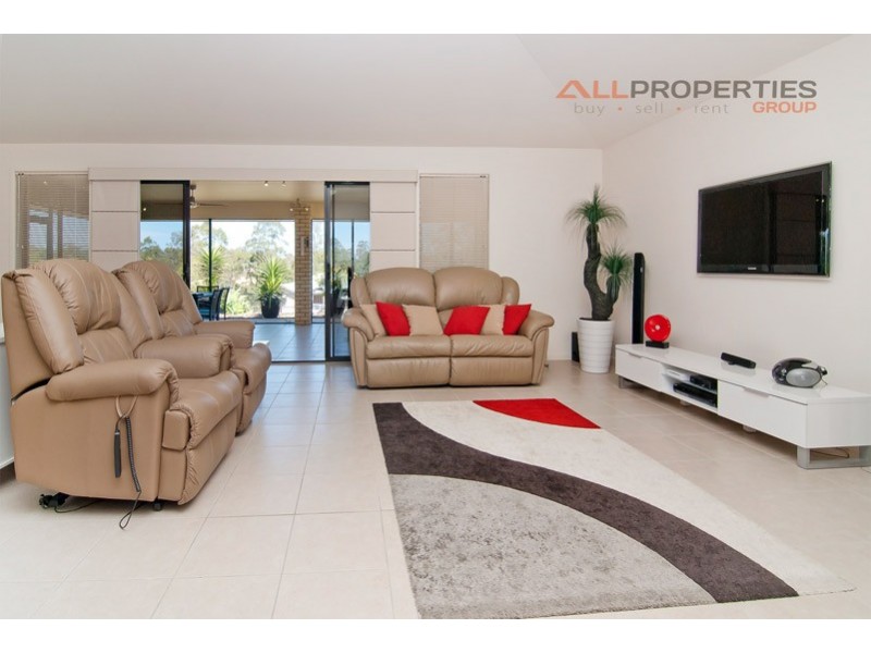 7-11 Pink Alder Court, Jimboomba QLD 4280