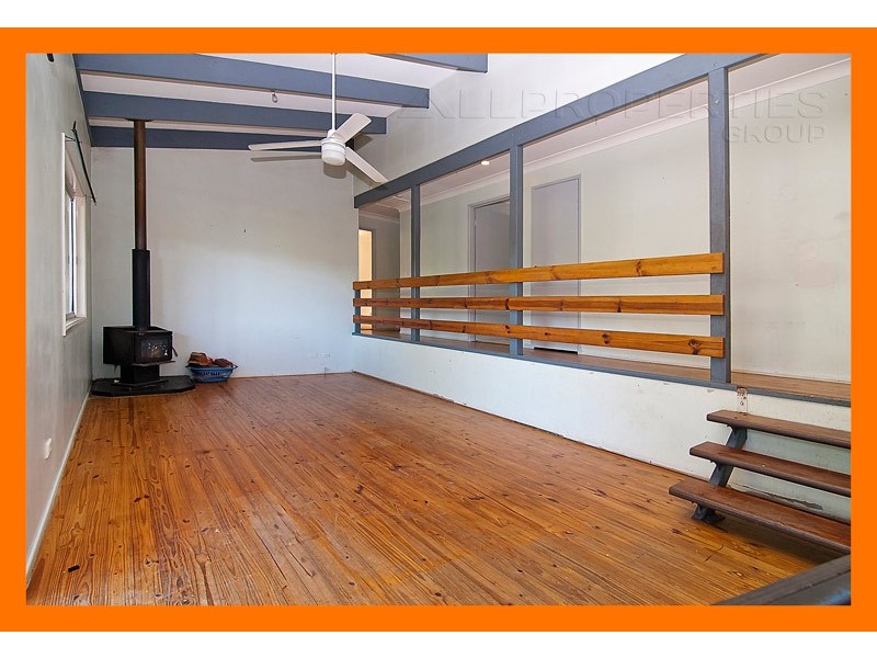15 Sherwood Cr, Bellbird Park QLD 4300