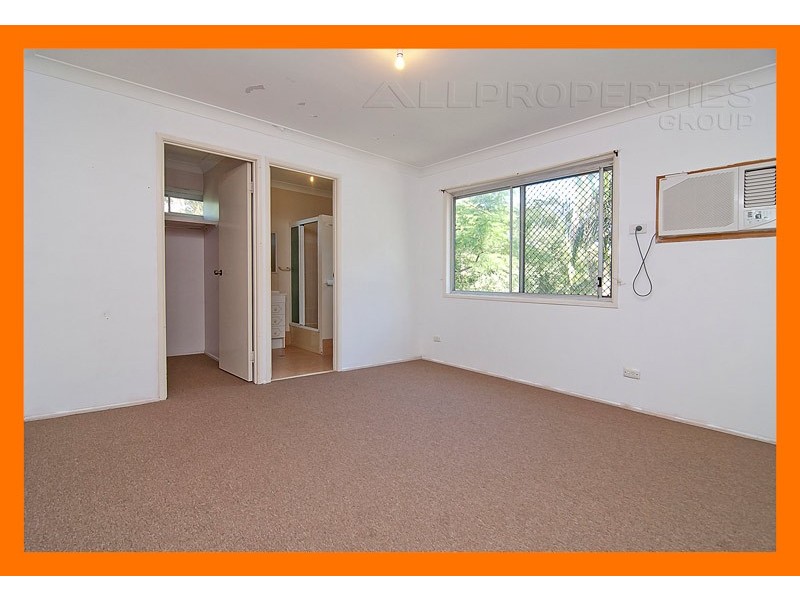 15 Sherwood Cr, Bellbird Park QLD 4300