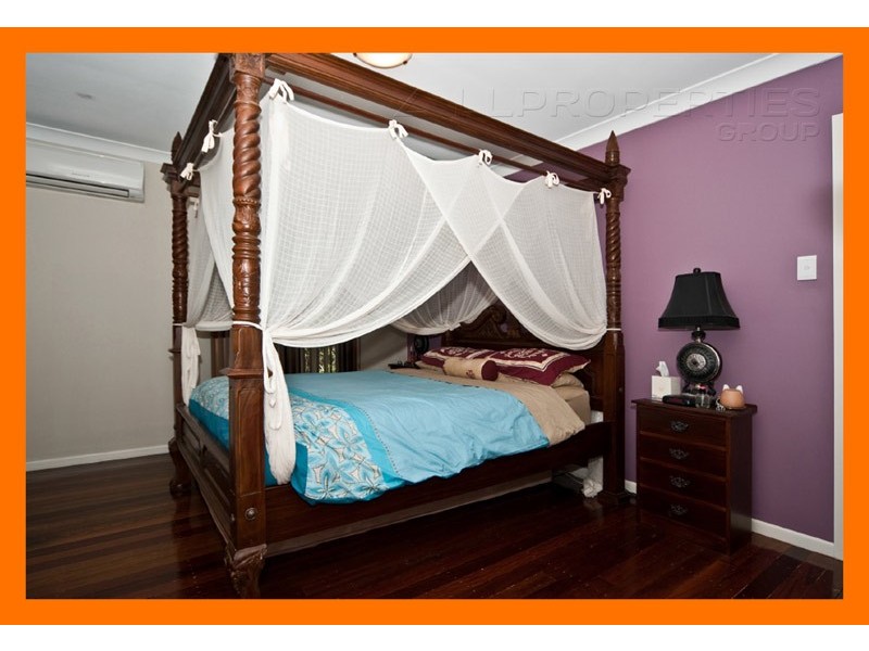 17 Valance Street, Oxley QLD 4075