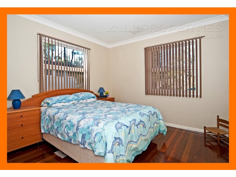 17 Valance Street, Oxley QLD 4075