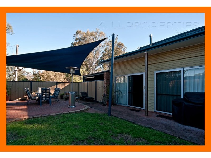 17 Valance Street, Oxley QLD 4075