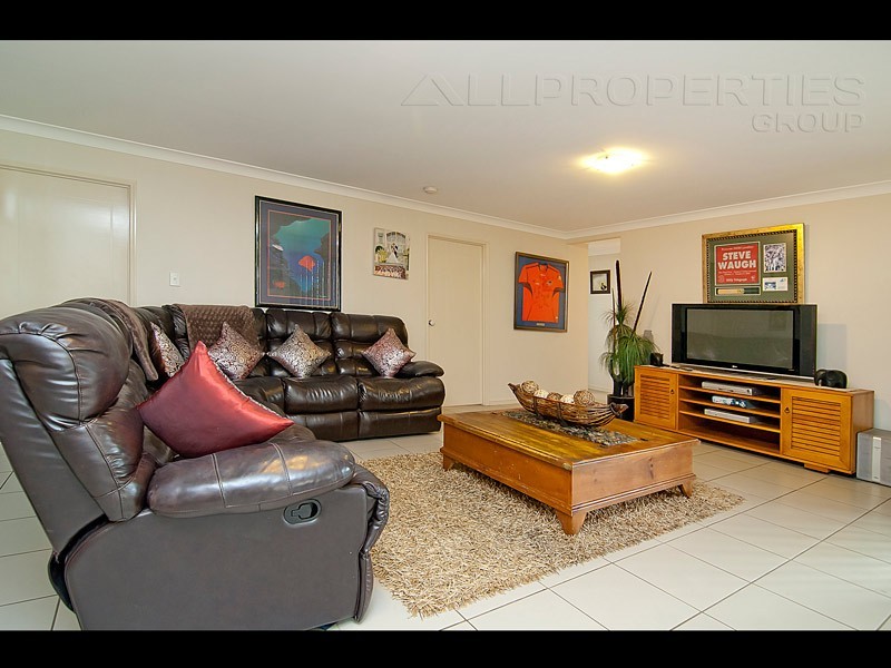 9 Sunny St, Doolandella QLD 4077