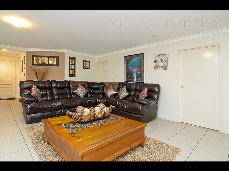 9 Sunny St, Doolandella QLD 4077