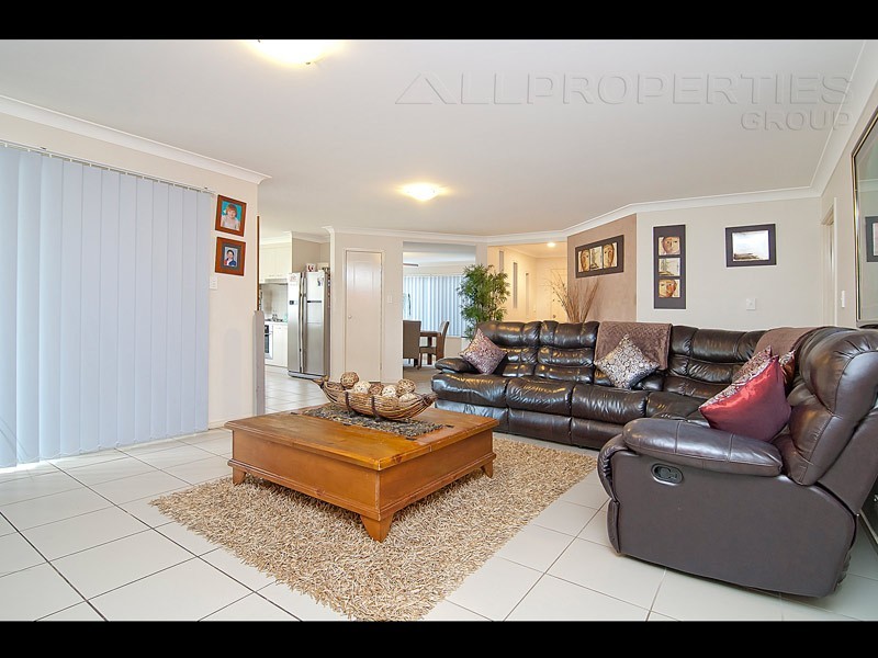 9 Sunny St, Doolandella QLD 4077