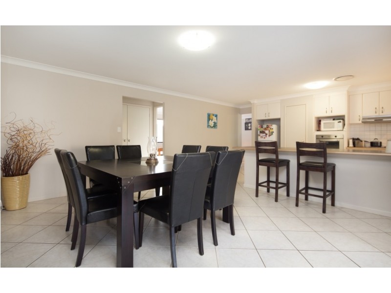 15 Bufalino Street, Parkinson QLD 4115