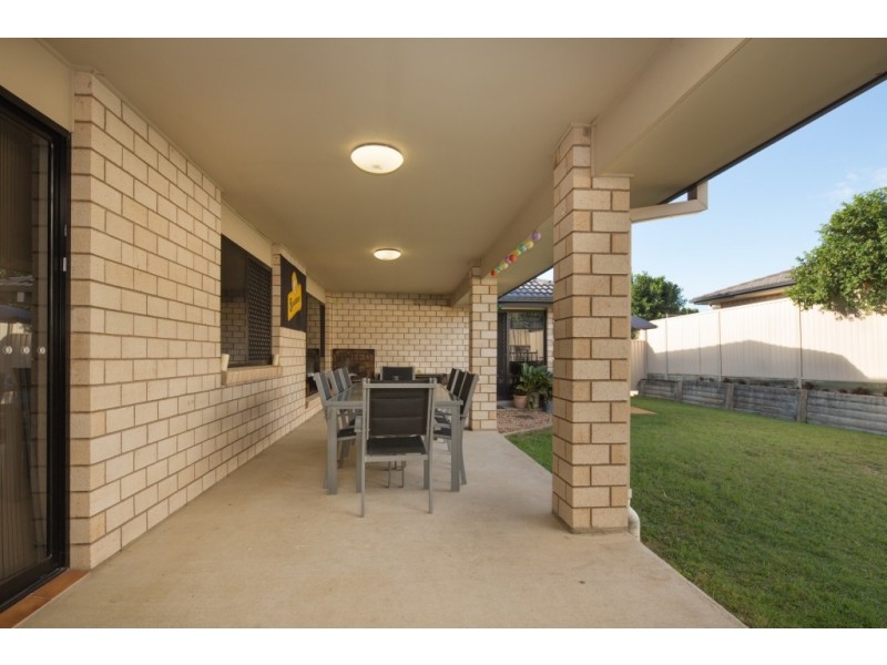 15 Bufalino Street, Parkinson QLD 4115