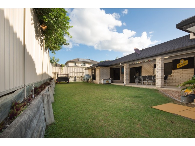 15 Bufalino Street, Parkinson QLD 4115