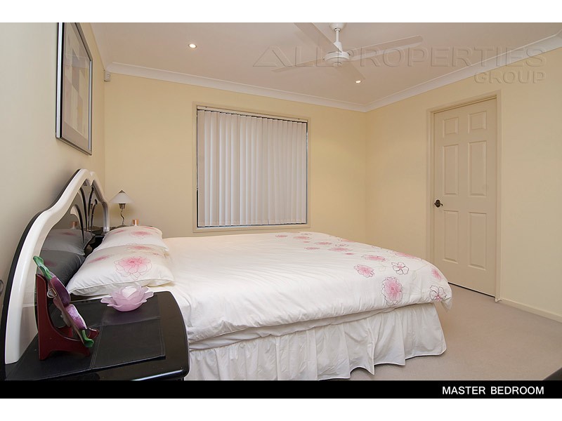 18 Blaxland Place, Drewvale QLD 4116