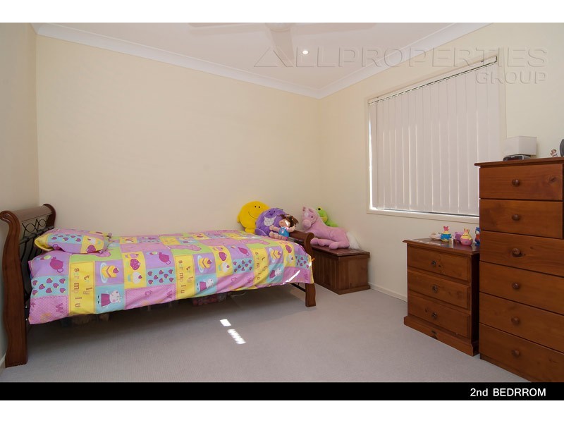 18 Blaxland Place, Drewvale QLD 4116