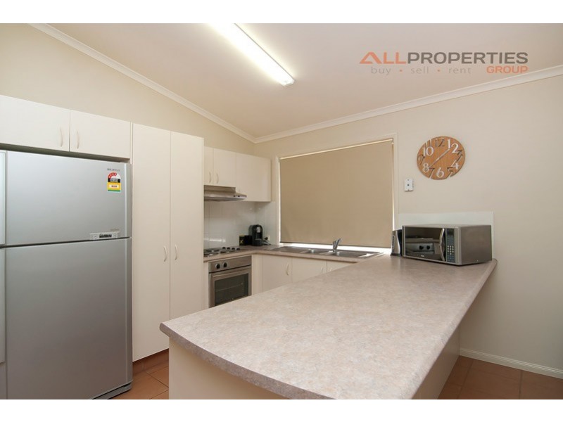 121 Centennial Way, Forest Lake QLD 4078