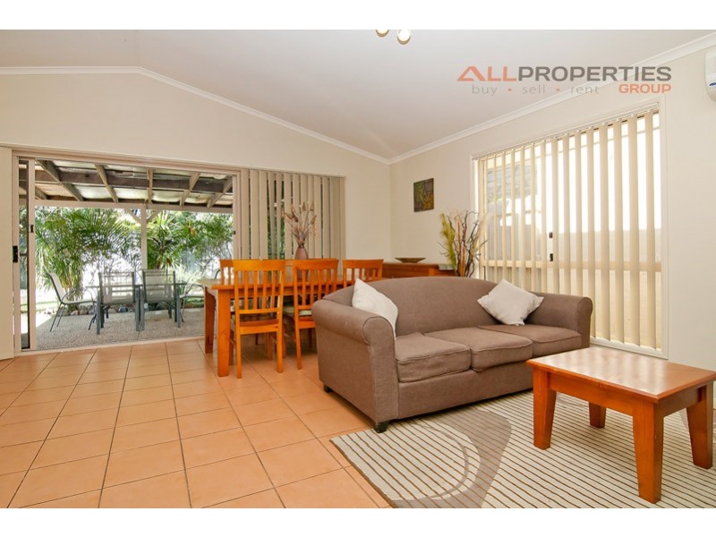 121 Centennial Way, Forest Lake QLD 4078