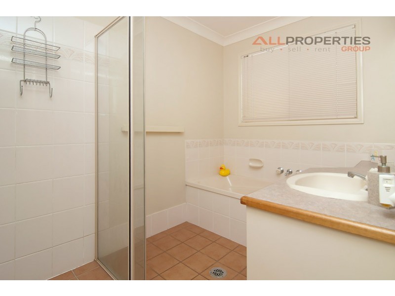 121 Centennial Way, Forest Lake QLD 4078