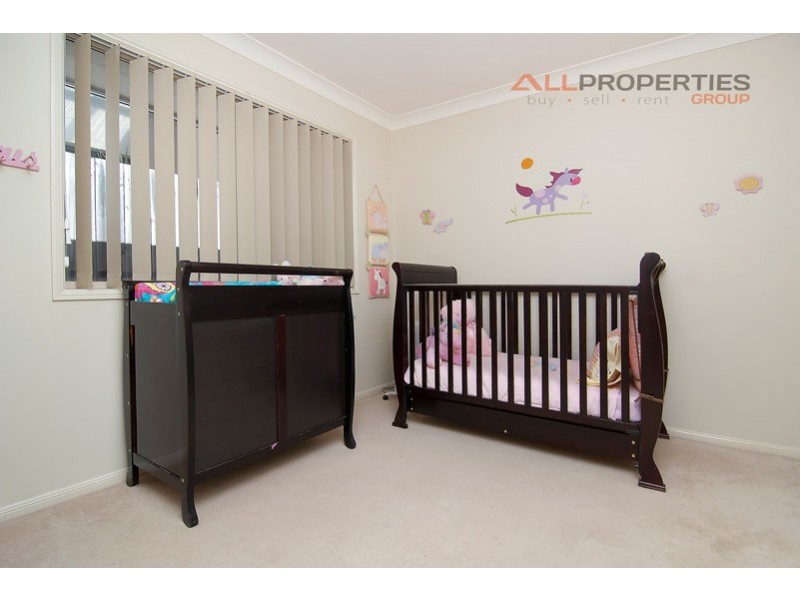 121 Centennial Way, Forest Lake QLD 4078