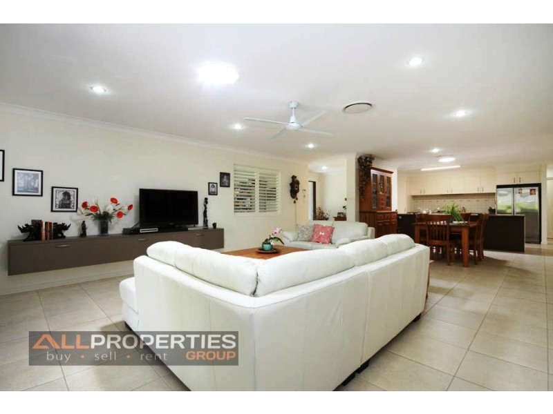 67 Laurel Street, Heathwood QLD 4110