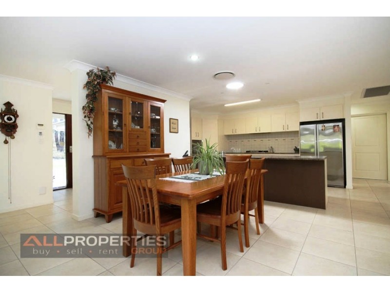 67 Laurel Street, Heathwood QLD 4110