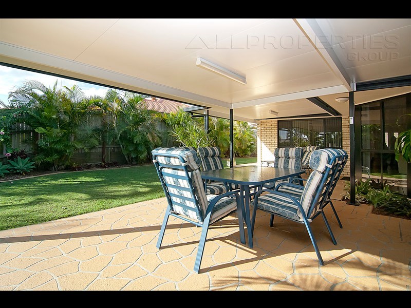 25 Daintree Drive, Parkinson QLD 4115