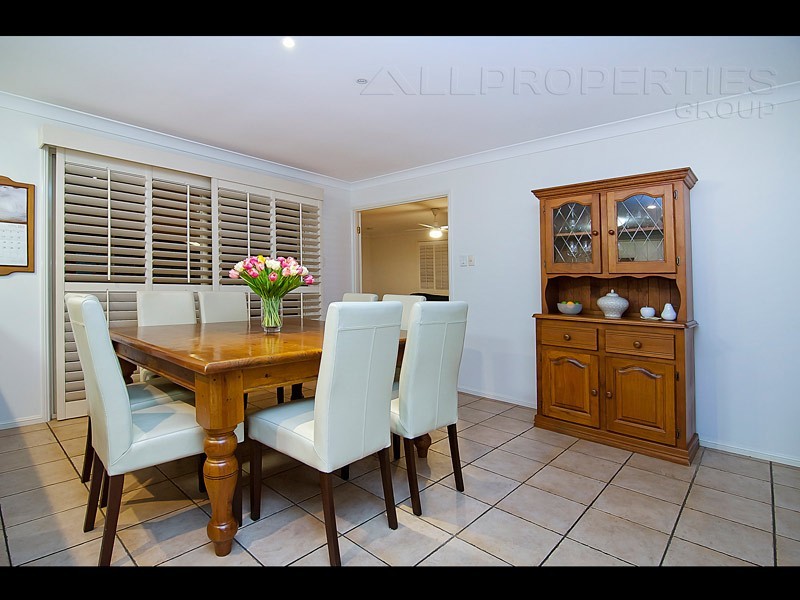 5 Yarraman Place, Forest Lake QLD 4078