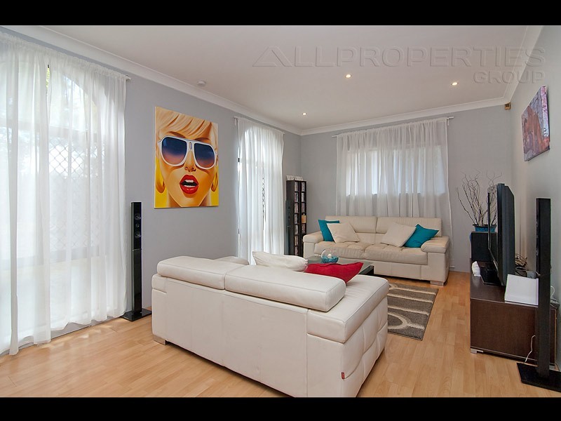 2745 Ipswich Road, Darra QLD 4076