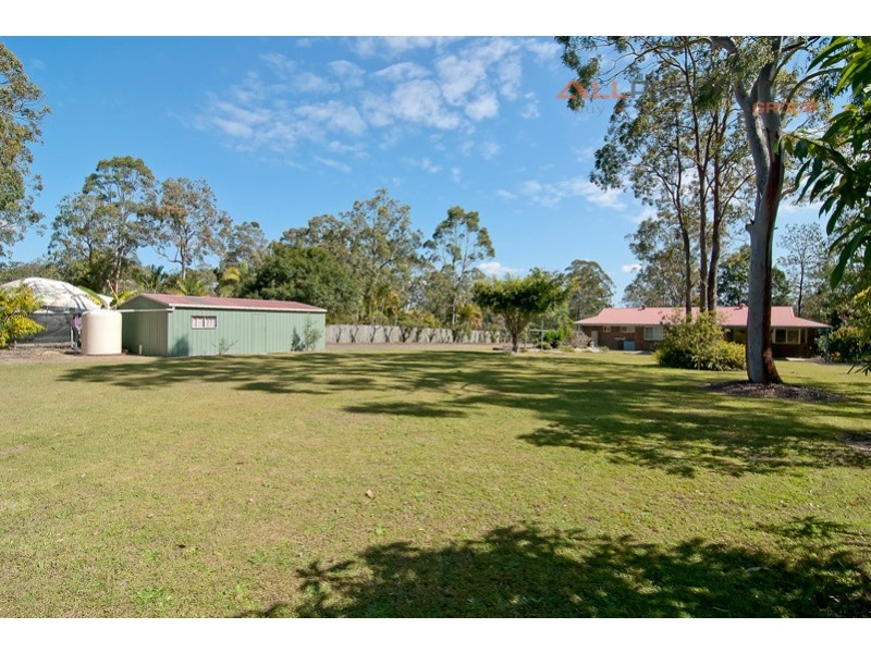 9-11 Dungaree drive, New Beith QLD 4124