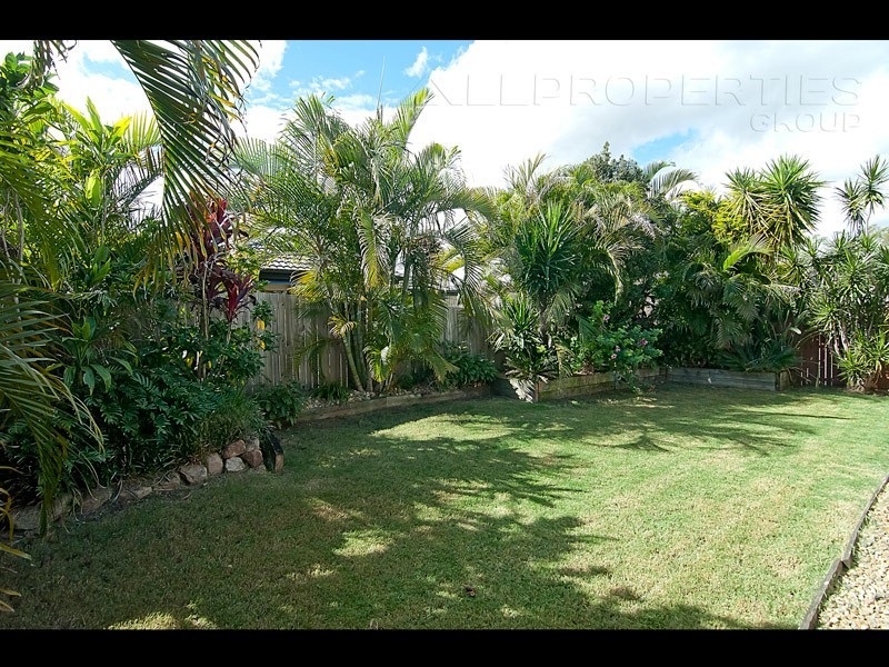 10 Piccadilly Place, Forest Lake QLD 4078