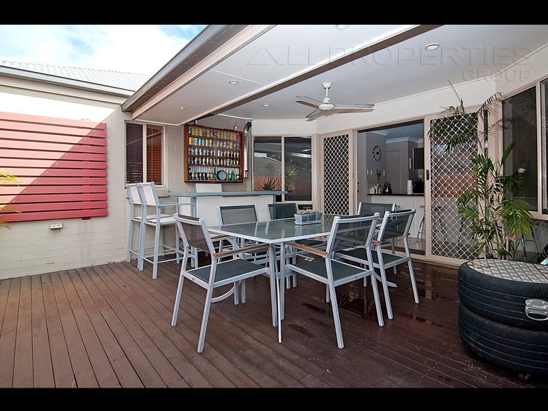 10 Piccadilly Place, Forest Lake QLD 4078