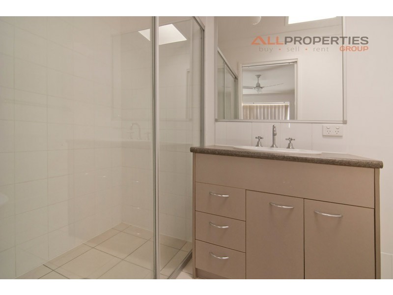 4 Pebbles Court, Berrinba QLD 4117