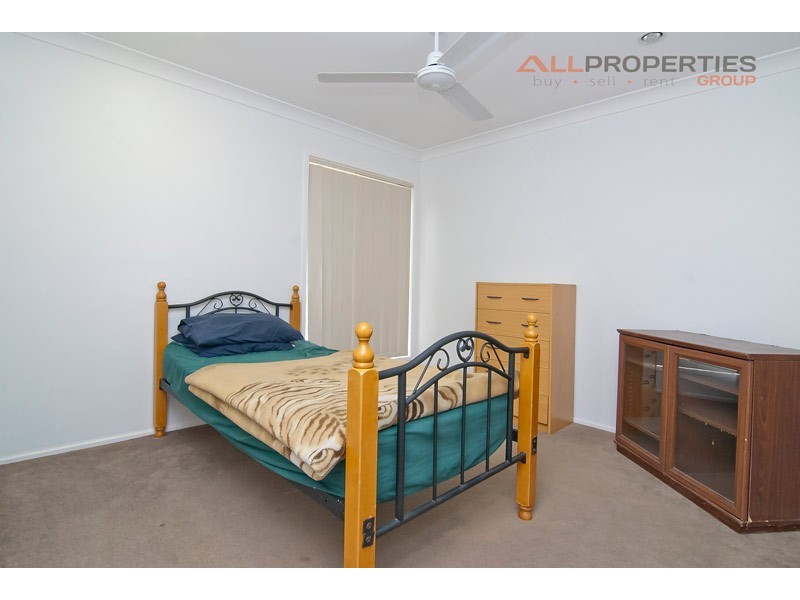 4 Pebbles Court, Berrinba QLD 4117