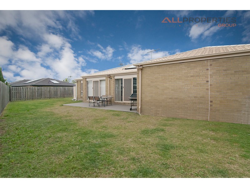 4 Pebbles Court, Berrinba QLD 4117