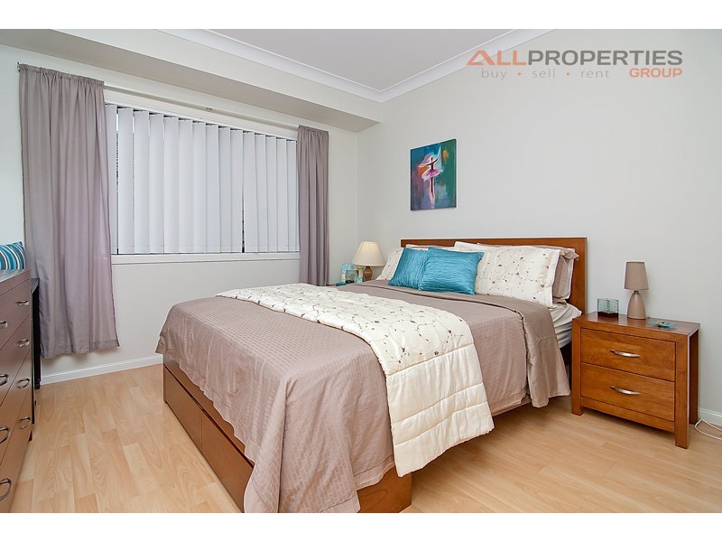 38 Lamberth Rd East, Regents Park QLD 4118