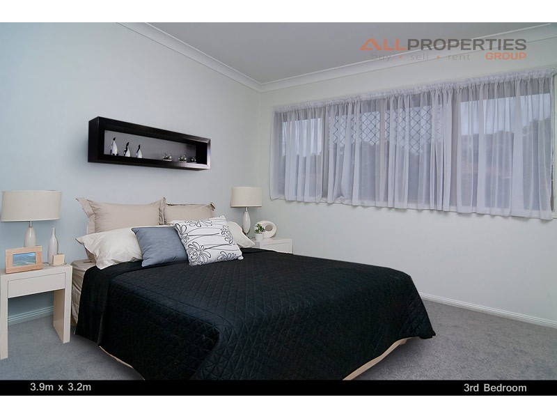 59 Watarrka Drive, Parkinson QLD 4115