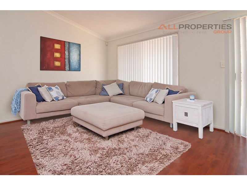 9 Dunbarton Lane, Bethania QLD 4205