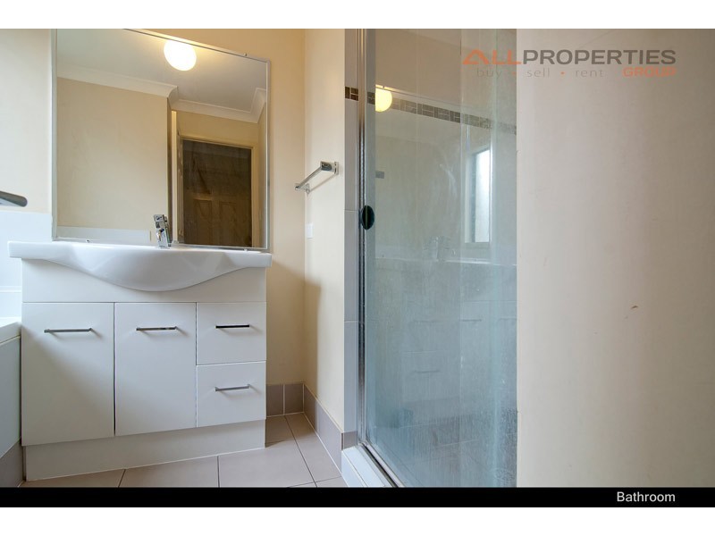 38 Sutherland Cres, Goodna QLD 4300