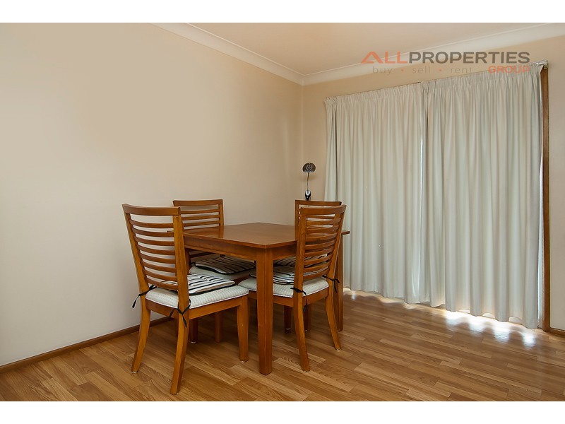 43 Peverell Street, Hillcrest QLD 4118