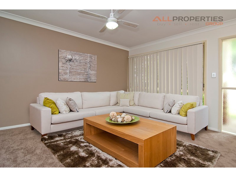 9 Fraser Place, Forest Lake QLD 4078