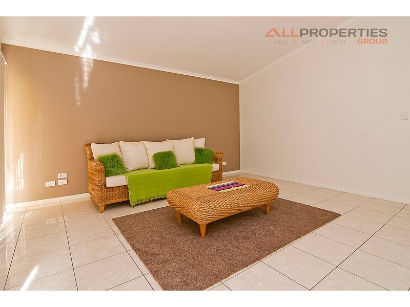 9 Fraser Place, Forest Lake QLD 4078