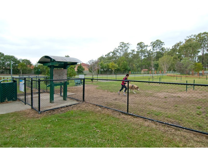 9 Fraser Place, Forest Lake QLD 4078