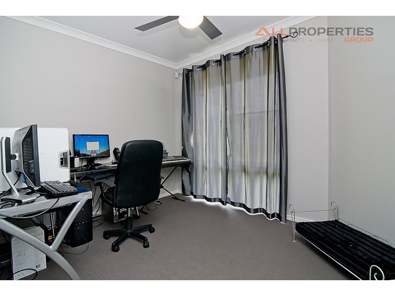 2 Parkside Drive, Jimboomba QLD 4280