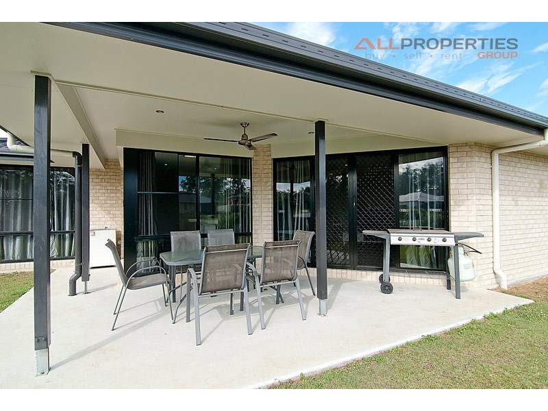 2 Parkside Drive, Jimboomba QLD 4280