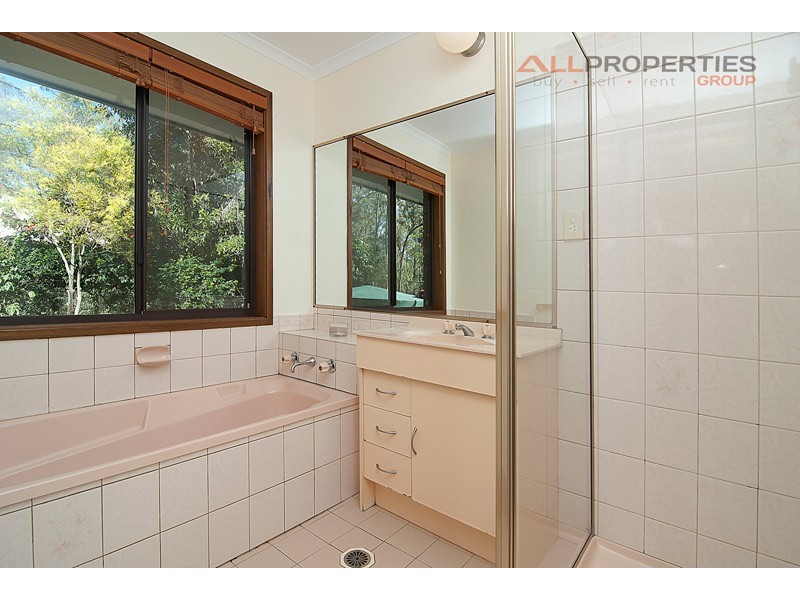 92 Five Oak Green Court, Jimboomba QLD 4280