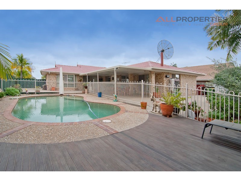 17 ARONIA COURT, Regents Park QLD 4118