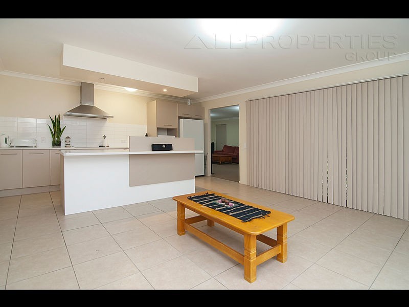 37 Juniper Street, Heathwood QLD 4110