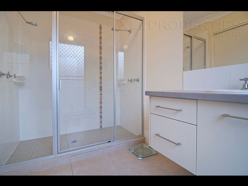 37 Juniper Street, Heathwood QLD 4110