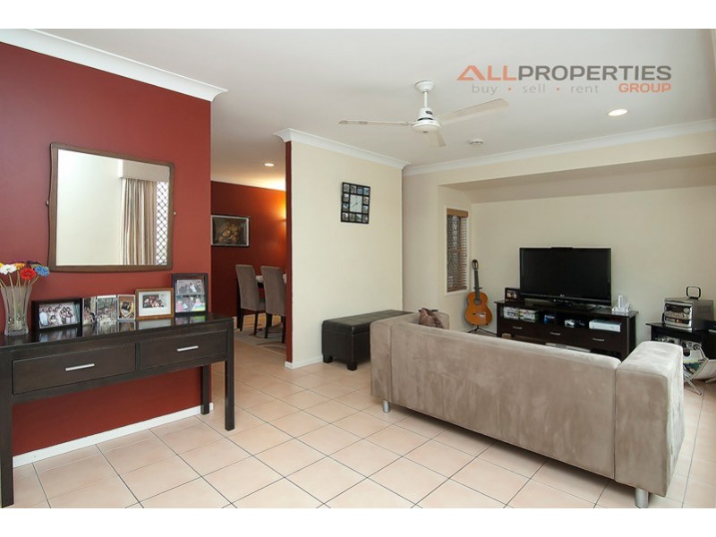 6 Teasel Crescent, Forest Lake QLD 4078