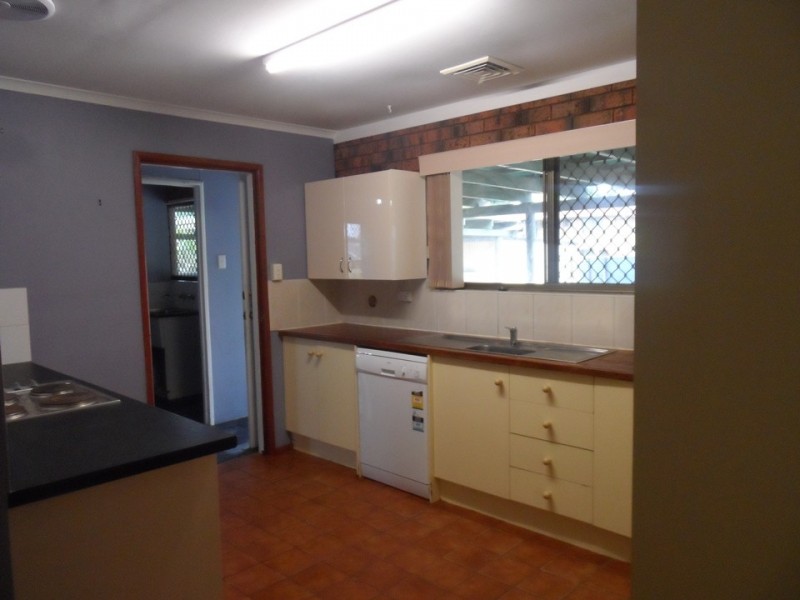 6 Chester Place, Boronia Heights QLD 4124